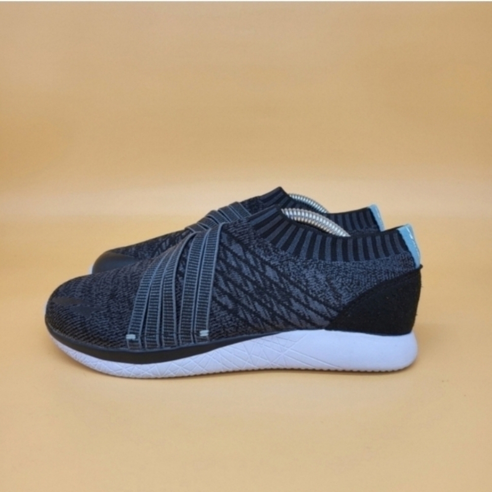 Altra Dyani Black Slip On Zero Drop Women's Running Shoes Size 5.5